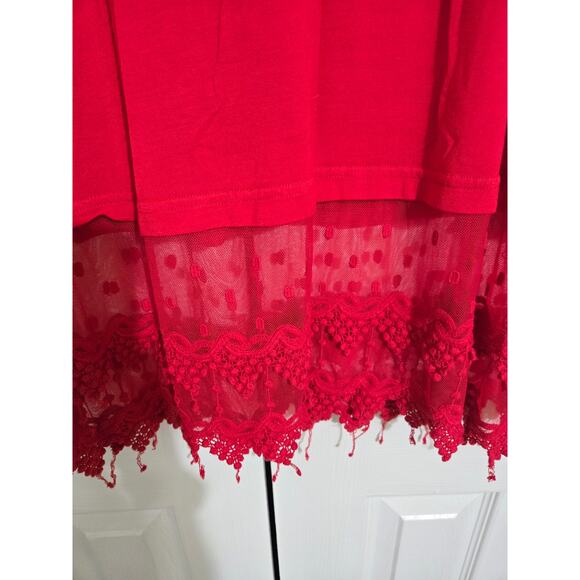 Anthony Richards large women's red top with lace underlay - Picture 2 of 8